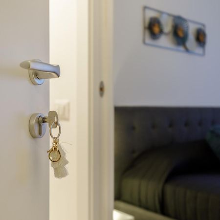 Ferienwohnung Pieno Centro Di Milano Per Gruppi, Famiglie E Viaggi Di Lavoro Exterior foto
